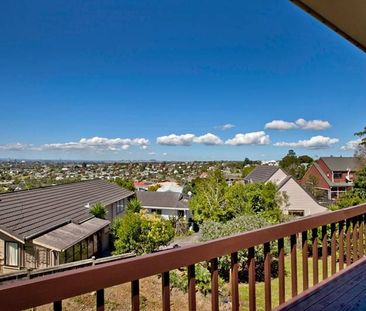Totara Vale, 3 bedroom ,Wide Panoramic Views - Photo 2