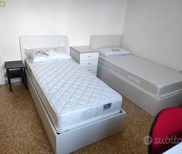 Stanza in appartamento di 15 m² a Bologna - Photo 3