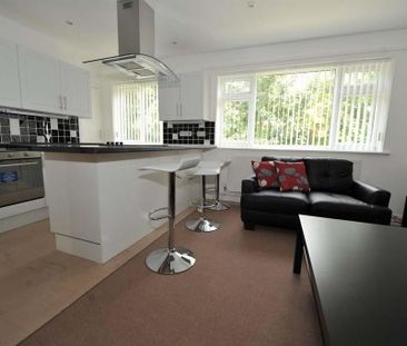 3 bedroom flat to rent - Photo 1