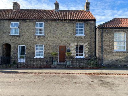 2 bedroom End Terraced House to let - Photo 3