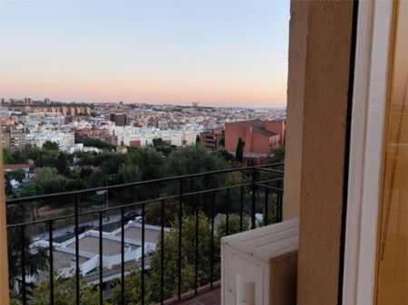 Piso de alquiler en Calle de Los Reyes Magos, 6, Niño Jesús - Photo 5