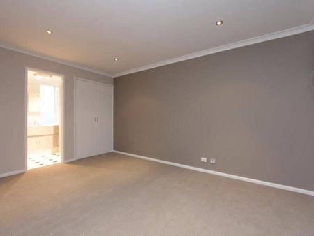 SHORT WALK TO THE RIVER - Photo 5