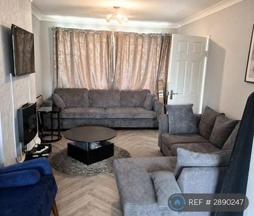 1 bedroom in a house share to rent - Photo 2