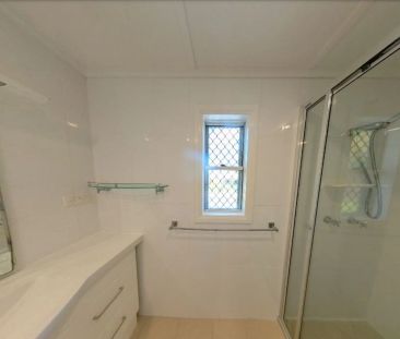 Highset Home on Large Corner Block - Photo 4