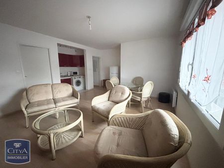 Location Appartement 2 pièces 44m² VALENCIENNES 59300 - Photo 2