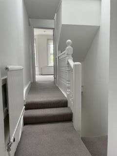 2 Bed Flat, Upper Floor, SW18 - Photo 1