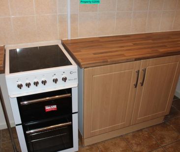 3 bedroom end of terrace house to rent - Photo 1