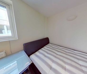 Price £895 pcm - Available Now - Furnished - Photo 6