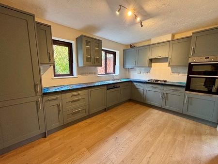 Fairwater Close, Evesham, WR11 - Photo 5