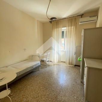 Monolocale in affitto - Photo 1
