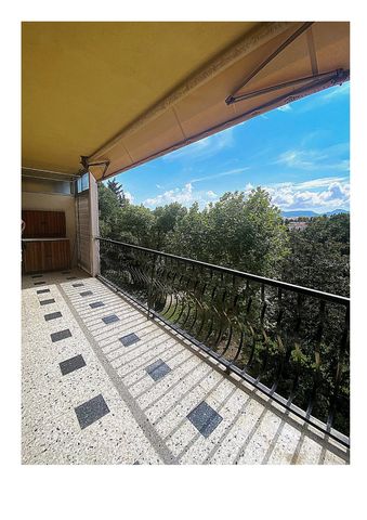 Location Appartement 3 pièces 68m² MARSEILLE 9ème - Photo 4