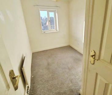 4 bedroom detached house to rent - Photo 6