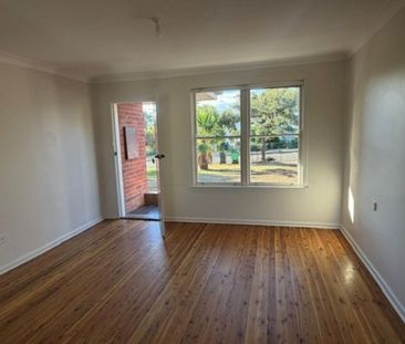 3 Bedroom home in South - Photo 1