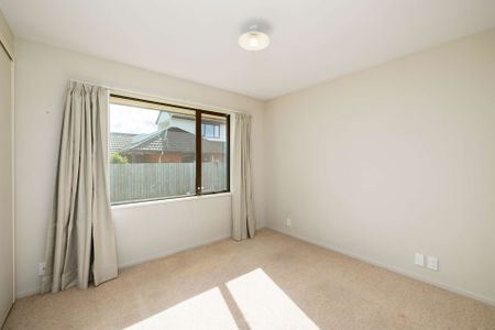 Fantastic 2 Bedroom Home With Views! - Photo 5