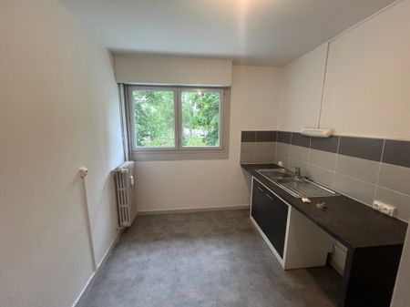 Location - Appartement T3 - 63 m² - Montbéliard - Photo 2