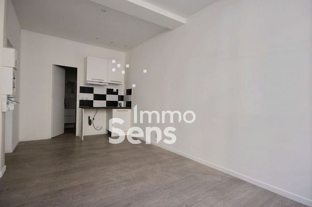 Location appartement - Lille VIEUX LILLE - Photo 1