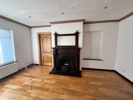 82 Paisley Road, Carrickfergus, BT38 9AH - Photo 4