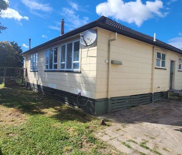 Fresh Paint, Great Location - Photo 5