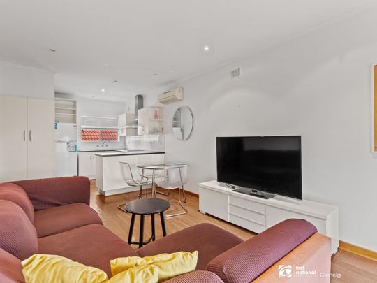 FURNISHED 2 BEDROOM UNIT WITHIN WALKING DISTANCE TO WEST BEACH - Photo 1