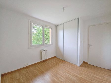 Location appartement 4 pièces 88 m² à Bourg-en-Bresse (01000) - Photo 5