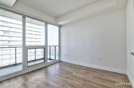 For Lease - 95 Mcmahon Drive Unit# 2301, Toronto, Ontario - Photo 3