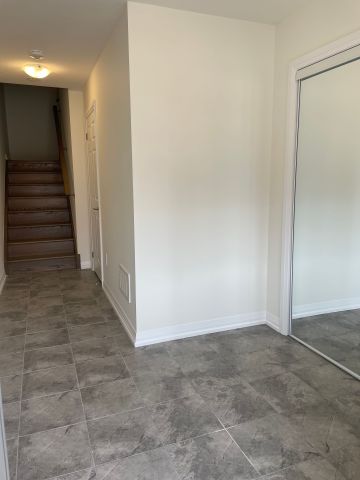 For Lease - 27 St Lawrence Road, Haldimand, Ontario - Photo 4