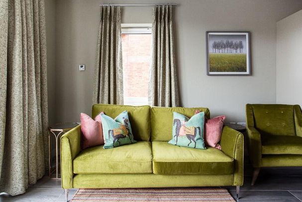 Apt 1 The Residence, 334 Ormeau Road, Belfast, BT7 2GE - Photo 1