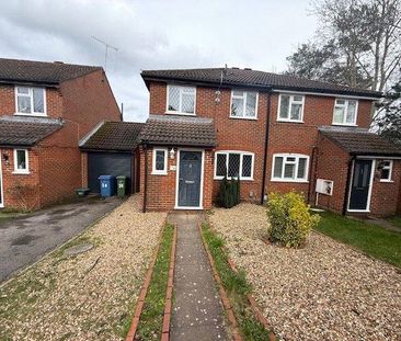3 bedroom semi-detached house to rent - Photo 2