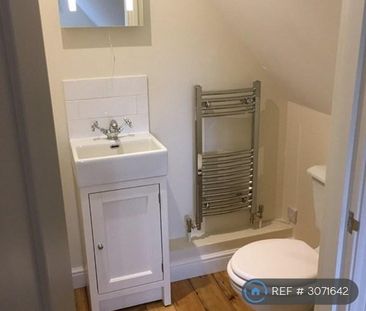 3 bedroom end of terrace house to rent - Photo 5