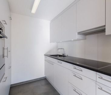 quartier résidentiel ensoleillé dans un environnement adapté aux en... - Photo 5