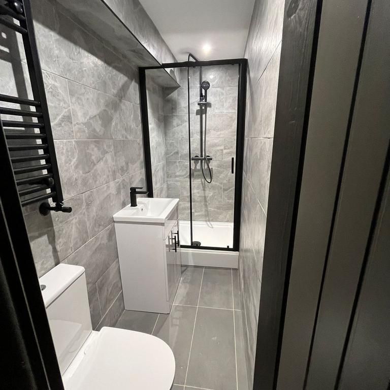 6 bedroom house to rent - Photo 1