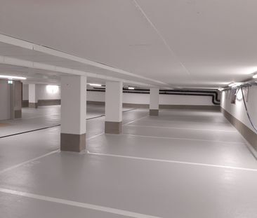 2-Zimmerwohnung - mit Balkon und Einbauküche - zentral gelegen - Photo 1