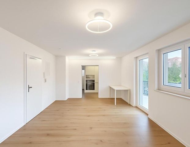 Moderne, kernsanierte Wohnung mit Balkon, Küche und WM, Uniklinik - Photo 1