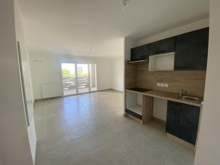 Appartement 3 pièce(s) 57.84 m² - Photo 3