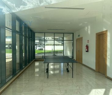 3 room luxury Flat for rent in Porto, Distrito do Porto - Photo 6