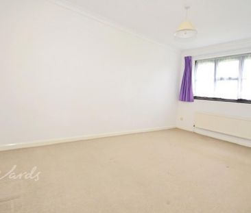 2 bedroom maisonette to rent - Photo 3