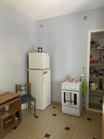 Location Appartement 3 pièces 68m² LE CREUSOT 71200 - Photo 4