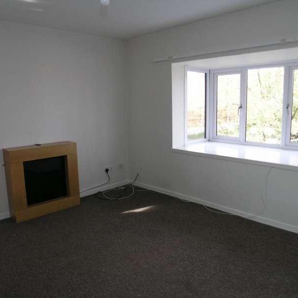 Red Leasowes Road, Halesowen, B63 - Photo 1