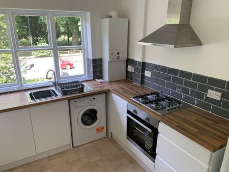 2 bedroom apartment to rent - Photo 4