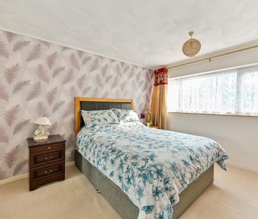 3 bedroom terraced house to rent - Photo 3