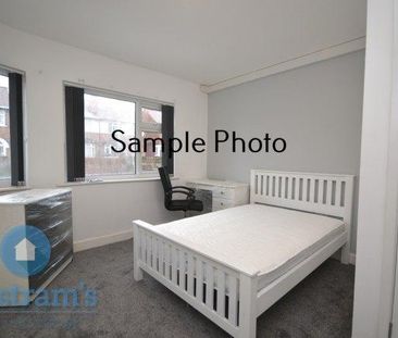 5 bedroom house share to rent - Photo 1