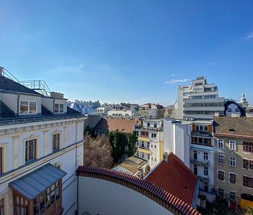 MARGARETENHOF: Traumhafte 3-Zimmer-DG-Wohnung mit Terrasse zu mieten in 1050 Wien - Photo 1