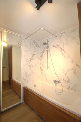 Gerenoveerde, energiezuinige woning te huur in de Stuivenbergstraat te Izegem - Photo 1