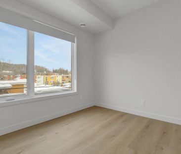 For Lease - 137 Marquette Avenue Unit# 6, Vanier and Kingsview Park... - Photo 2