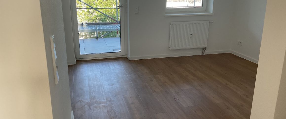 Für Aufsteiger: Moderne Wohnung im Dachgeschoss ohne Aufzug - Photo 1