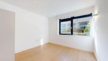 2 bedroom ground floor flat to rent - Photo 2
