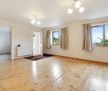 2 bedroom bungalow to rent - Photo 1