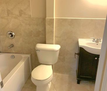 For Lease - 43 Roberta Drive Unit# Bsmt, Toronto, Ontario - Photo 2