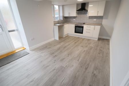 1 BED Maisonette To rent - Photo 4