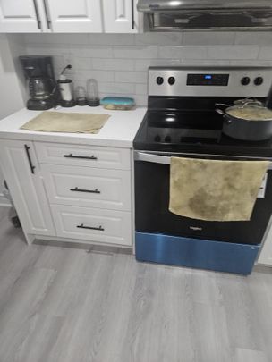 For Lease - 1372 Rebecca Street, Oakville, Ontario - Photo 1